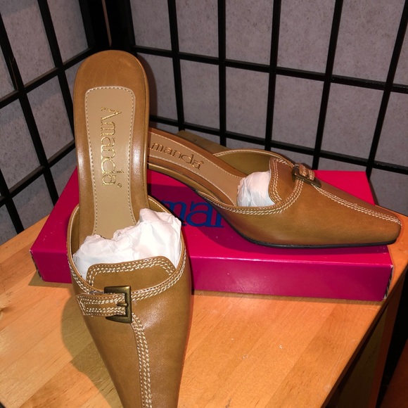 Brown Mules by Amanda 9M - Picture 2 of 11